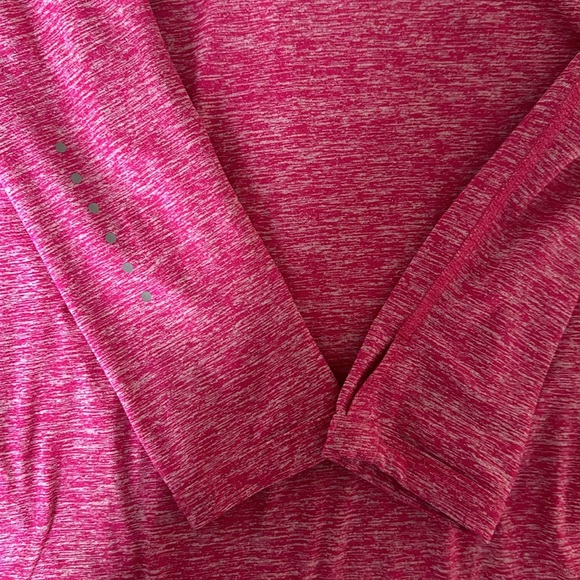 Nike running dri fit 1/4 zip longsleeve size medium Heather pink - Picture 4 of 4